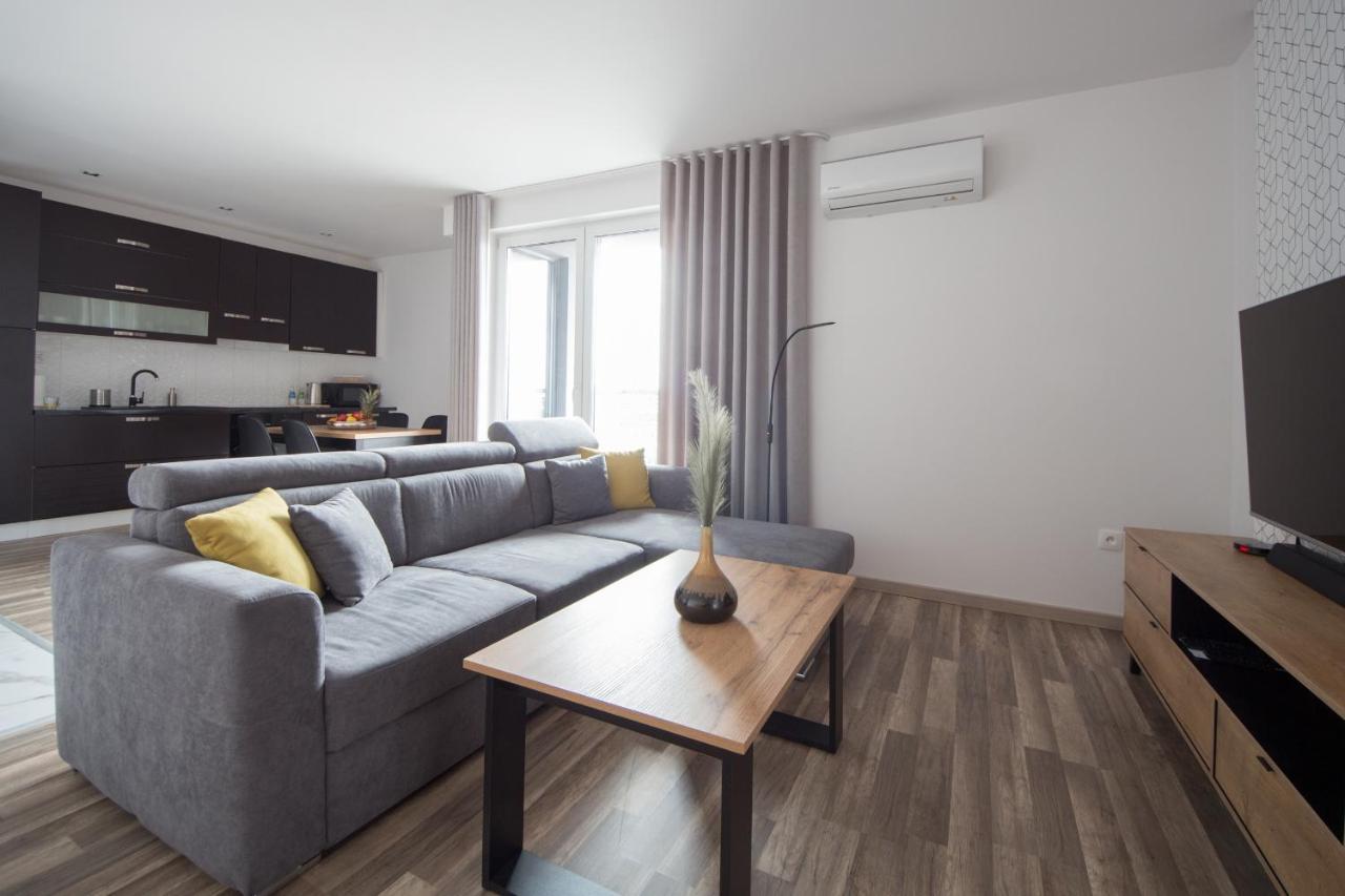 Apartament 23 Park City Ostrow Wielkopolski Exterior photo